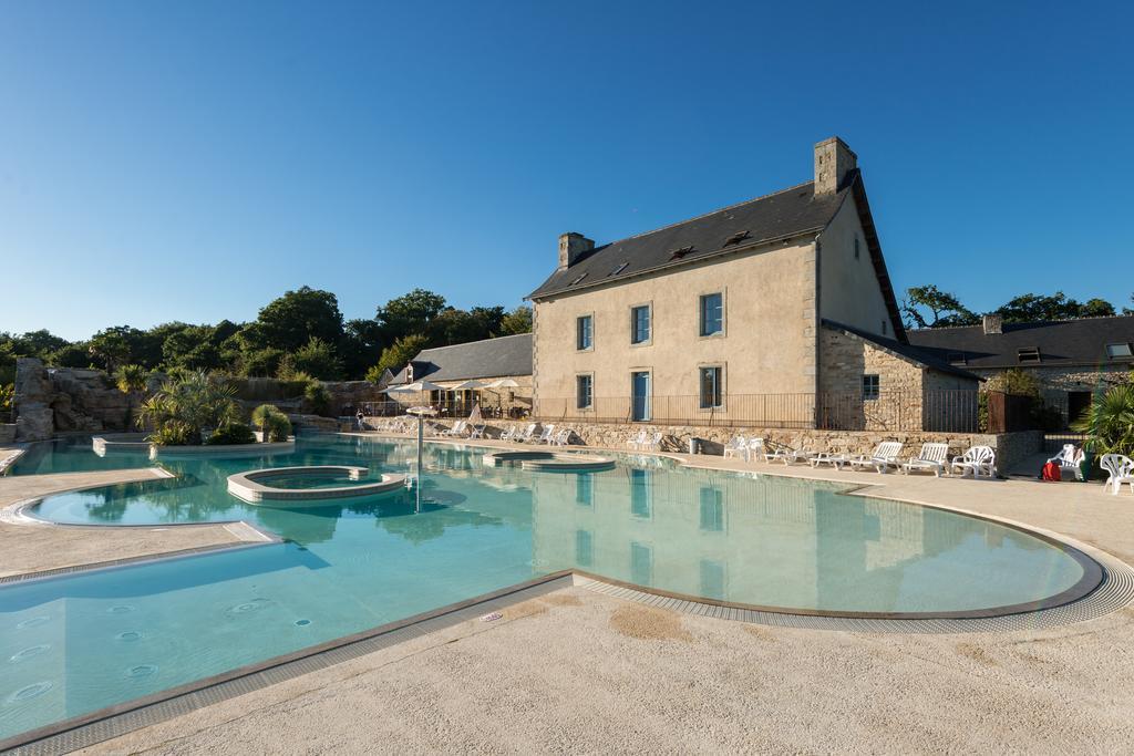 Domaine De L'Orangerie De Lanniron Hotel Кимпер Екстериор снимка